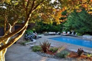 beautiful-pool-oregon-back-yard-landscape