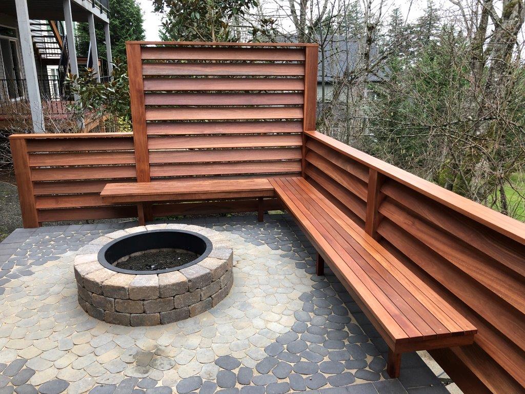 Fire pit, bench & screen Image of a Lafayette fire pit design and build project by Drake's 7 Dees